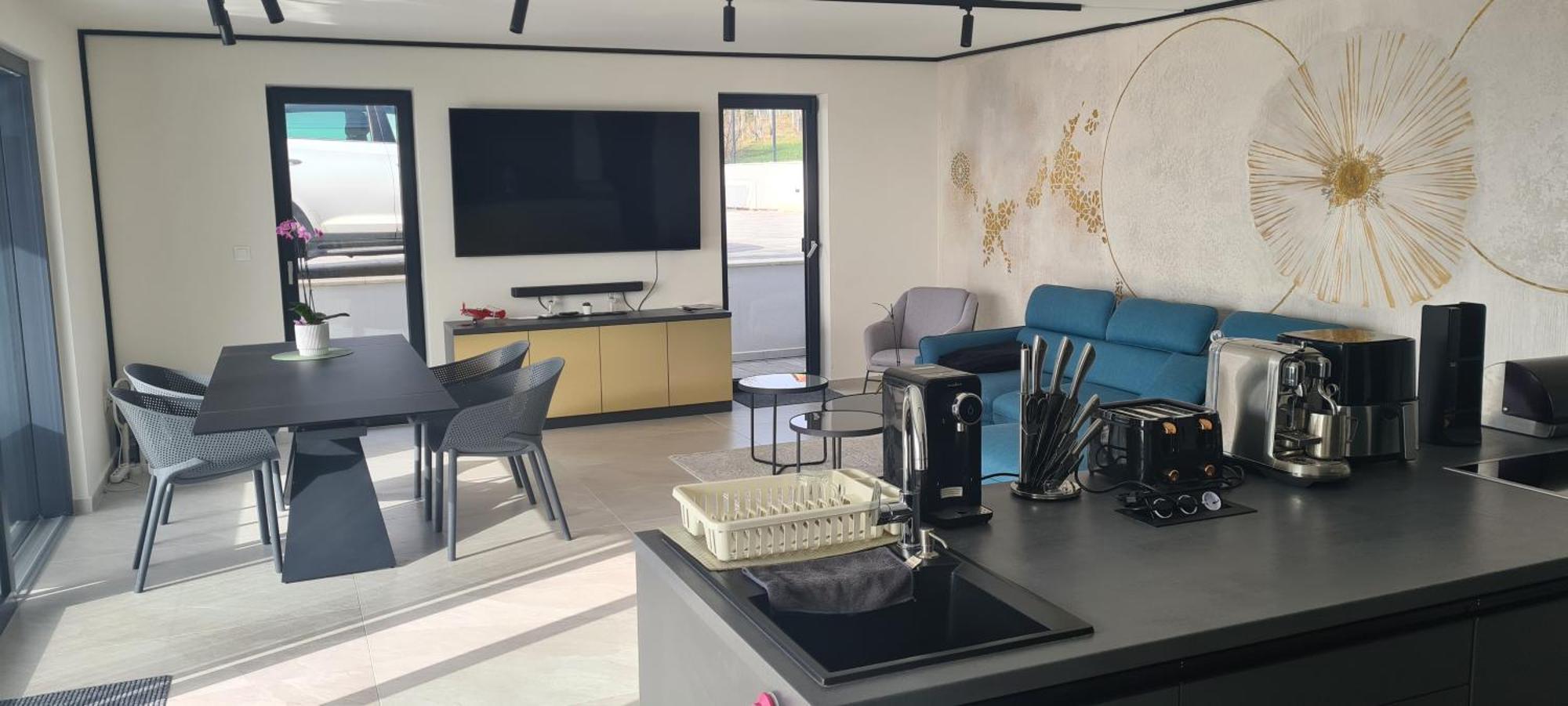 Horizont Apartman Alsoors Ngoại thất bức ảnh